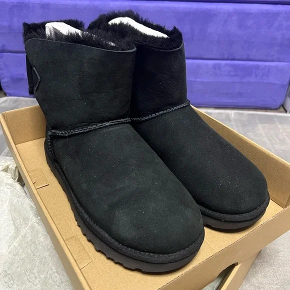 UGG Naveah Classic Bailey Boots Black Size 7 - Picture 4 of 14